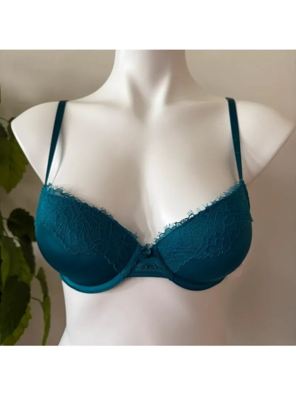 Auden Lace Push Up Demi Bra Size 32A